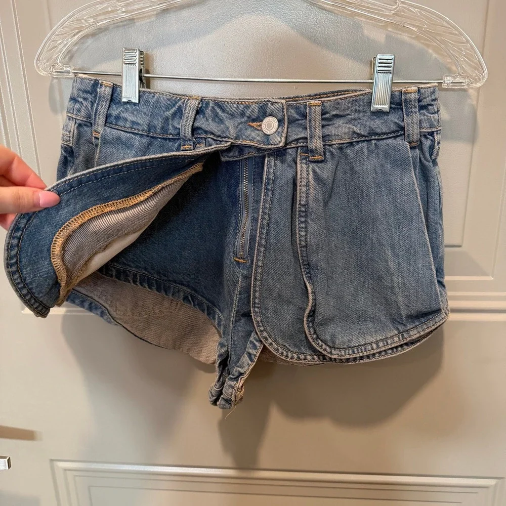 Free People We The Free Prince Street Denim Shorts Size 27 - Picture 3 of 5
